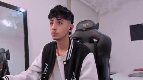 j_martony online show from January 2026 12:32:01 PM