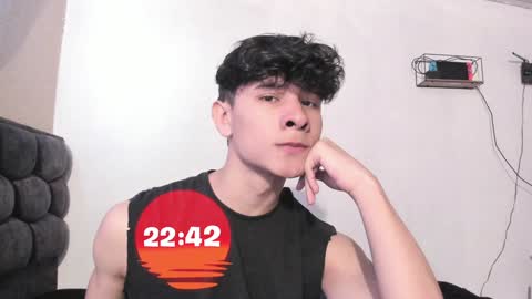 Snapshot of j_u_p_i_t_e_r chatting on January 2025 03:16:02 PM Noah online show from January 2025 03:16:02 PM
