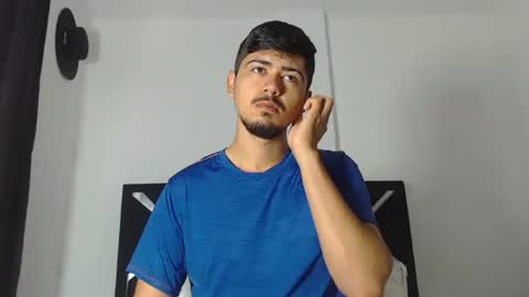 Snapshot of jack03xx_ chatting on January 2025 12:24:02 PM Jack online show from January 2025 12:24:02 PM