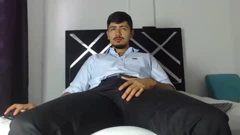 Snapshot of jack03xx_ chatting on January 2025 03:29:01 PM Jack online show from January 2025 03:29:01 PM