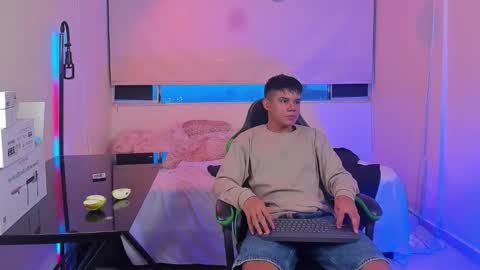 JACK CASTELL online show from January 2026 10:56:02 PM