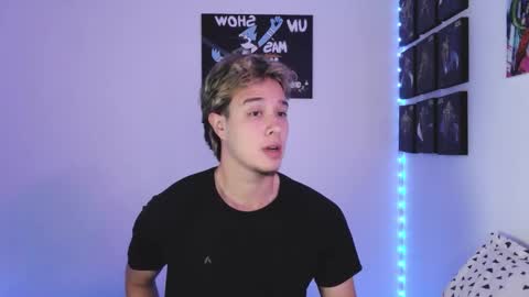 J online show from October 2025 05:46:01 AM