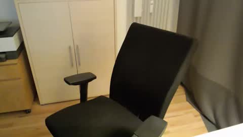 jackdus74 online show from April 2026 07:07:02 PM