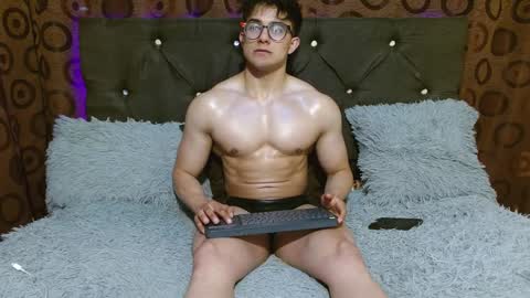 Snapshot of jacke_buster chatting on December 2024 04:31:02 AM Jacke online show from December 2024 04:31:02 AM