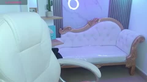 Jackie online show from April 2026 07:58:02 PM