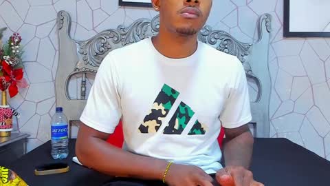 Snapshot of jackmacson chatting on December 2024 10:23:01 PM jackmacson online show from December 2024 10:23:01 PM