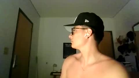 ImZacharyTyler online show from June 2026 01:41:02 AM