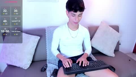 jacob_colliins online show from May 2026 03:04:02 AM