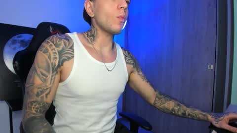 Snapshot of jacobb116 chatting on December 2025 01:14:02 AM jacobb116 online show from December 2025 01:14:02 AM