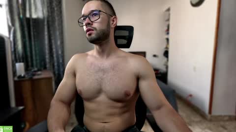 Snapshot of jacobt77 chatting on January 2025 02:07:01 PM Jacob online show from January 2025 02:07:01 PM