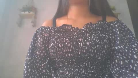 Snapshot of jacqueline_fernandez chatting on November 2025 07:18:02 AM jacqueline_fernandez online show from November 2025 07:18:02 AM