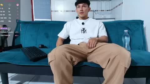 jacobo online show from June 2026 02:12:01 PM