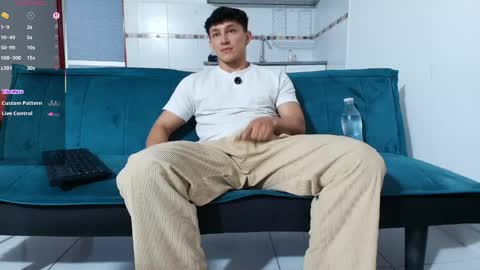 jacobo online show from June 2026 02:12:02 PM