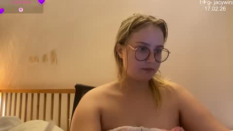 Snapshot of jacywinslat chatting on February 2026 11:07:01 AM jacywinslat online show from February 2026 11:07:01 AM