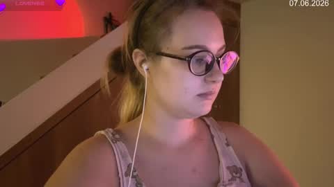 Snapshot of jacywinslat chatting on June 2026 01:26:01 PM jacywinslat online show from June 2026 01:26:01 PM