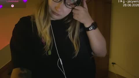 Snapshot of jacywinslat chatting on June 2026 03:07:01 PM jacywinslat online show from June 2026 03:07:01 PM