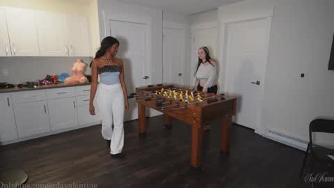 Snapshot of jada_valentine chatting on November 2025 01:44:01 PM Jada online show from November 2025 01:44:01 PM