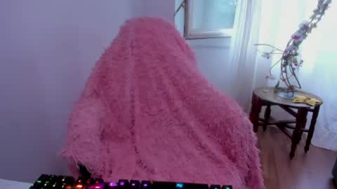 Jade online show from June 2026 05:06:02 AM