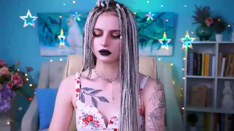 jade_castle online show from December 2024 04:23:02 AM