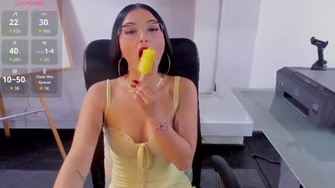 Snapshot of jade_connor chatting on June 2026 07:24:02 PM jade_connor online show from June 2026 07:24:02 PM