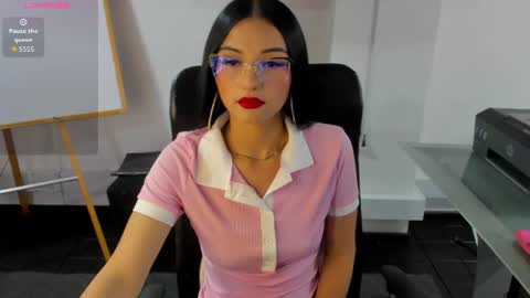 Snapshot of jade_connor chatting on July 2026 08:33:02 PM jade_connor online show from July 2026 08:33:02 PM
