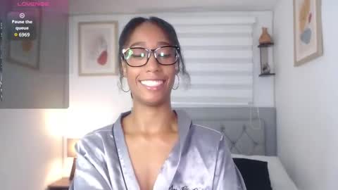 Jade smile online show from January 2025 02:46:02 PM