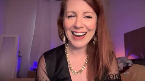 Snapshot of jade_slade chatting on June 2026 02:45:02 AM Jade Slade online show from June 2026 02:45:02 AM