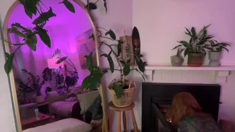 Snapshot of jade_slade chatting on June 2026 03:05:01 AM Jade Slade online show from June 2026 03:05:01 AM
