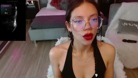 JADE online show from January 2025 08:31:02 PM