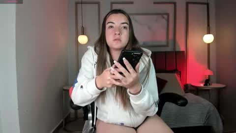 jade_vela online show from October 2025 07:33:02 PM