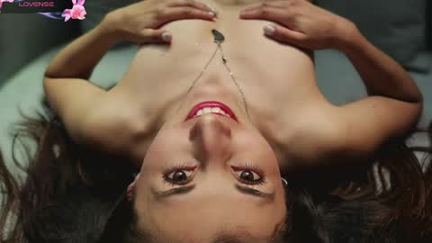 jade white  online show from March 2025 12:04:02 PM