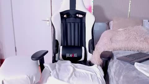 Jadeh online show from March 2025 12:54:02 AM