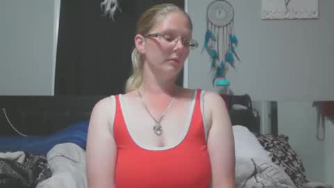 JadeLuv online show from April 2026 01:17:02 AM