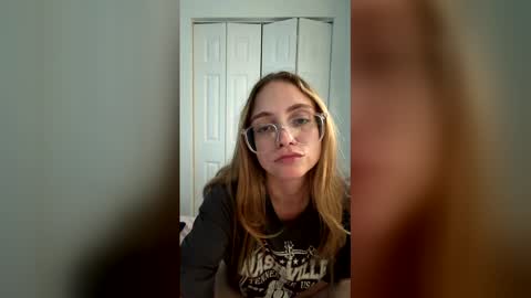 jademonroe0522 online show from April 2026 03:20:01 PM