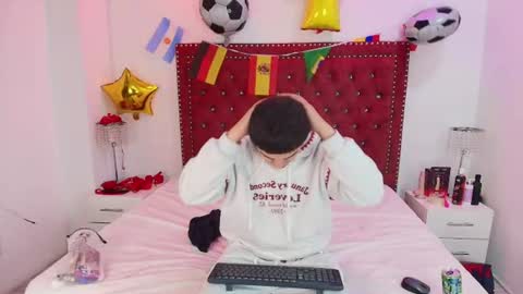 Jaden and Sofia  online show from July 2026 02:38:01 AM