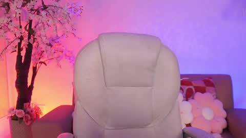 Jade Summer online show from April 2026 11:36:01 AM