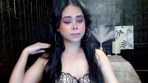 Jade online show from December 2024 12:27:02 PM