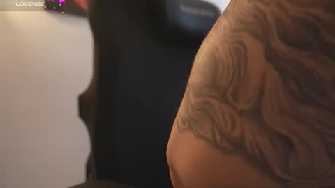 jake_murphy online show from November 2025 09:48:02 PM