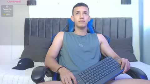Hi guys im new 3 online show from October 2025 06:42:02 PM