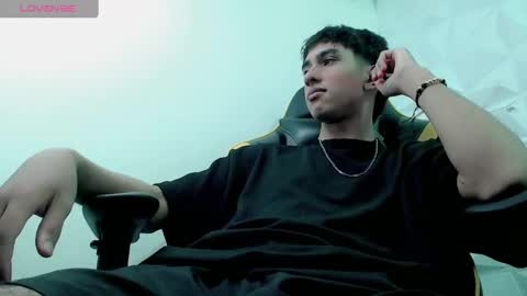 jake_tripp online show from December 2024 09:39:02 AM