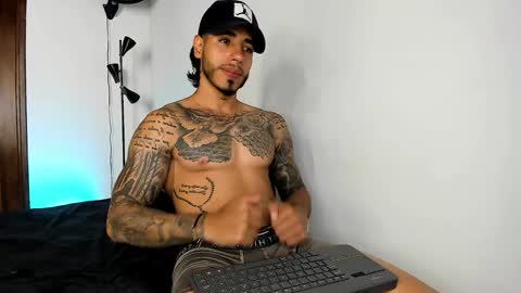 Snapshot of jakee_brown chatting on January 2025 04:57:02 AM Santiago online show from January 2025 04:57:02 AM