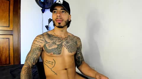 Snapshot of jakee_brown chatting on January 2025 05:00:02 AM Santiago online show from January 2025 05:00:02 AM