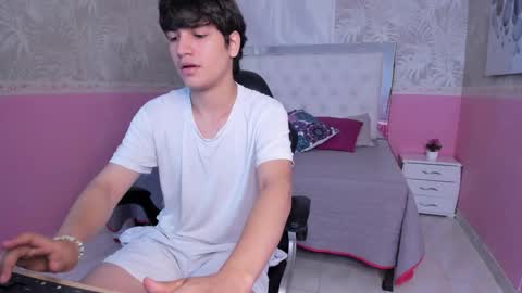 Jake online show from November 2025 01:13:01 PM