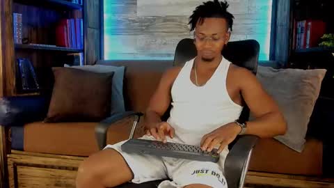   online show from November 2025 05:07:02 AM