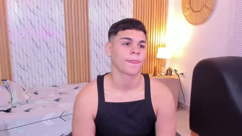 Snapshot of james_jonnes chatting on October 2025 07:25:02 PM James online show from October 2025 07:25:02 PM