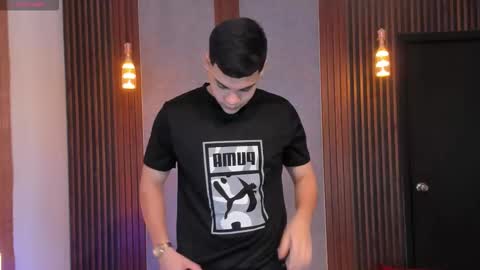 Snapshot of james_jonnes chatting on November 2025 03:22:01 PM James online show from November 2025 03:22:01 PM