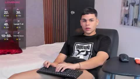 Snapshot of james_jonnes chatting on November 2025 05:09:01 PM James online show from November 2025 05:09:01 PM