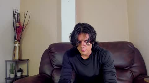 james_morrisonm online show from November 2025 10:32:02 PM