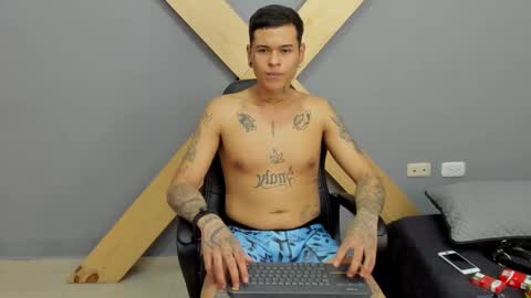 Snapshot of jamesinked_ chatting on December 2024 03:32:02 PM Jamesinked  online show from December 2024 03:32:02 PM
