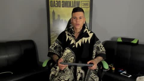Snapshot of jamesinked_ chatting on December 2024 01:58:01 AM Jamesinked  online show from December 2024 01:58:01 AM